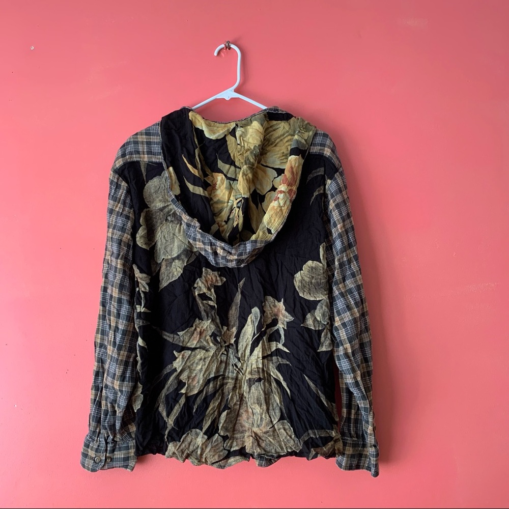 LF furst of a kind hooded floral flannel